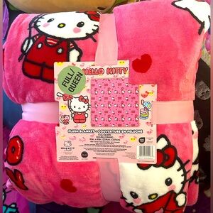 Hello Kitty Full/ Queen size NWT Viral Cupid Blanket.